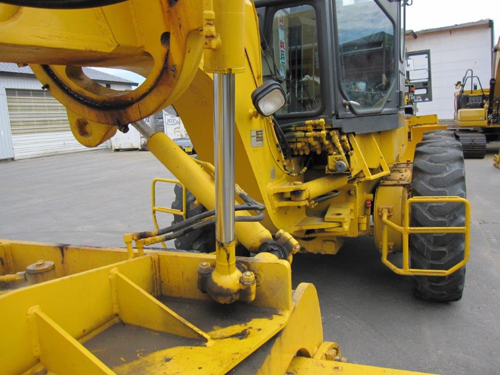 SAN GẠT KOMATSU GD605A-5A 1995 TỪ NHẬT BẢN GIÁ ƯU ĐÃI NHẤT