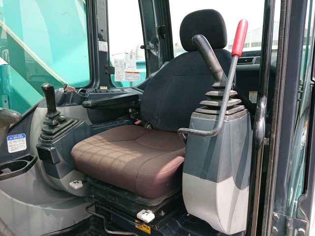 Máy xúc Kobelco SK235SR-2 02629 8894HR 2011