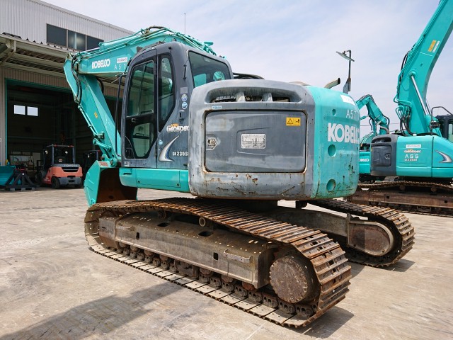 Máy xúc Kobelco SK235SR-2 02629 8894HR 2011