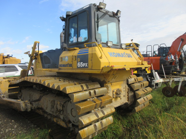 XE ỦI KOMATSU D65PX-15EO 2005 NHẬT BẢN